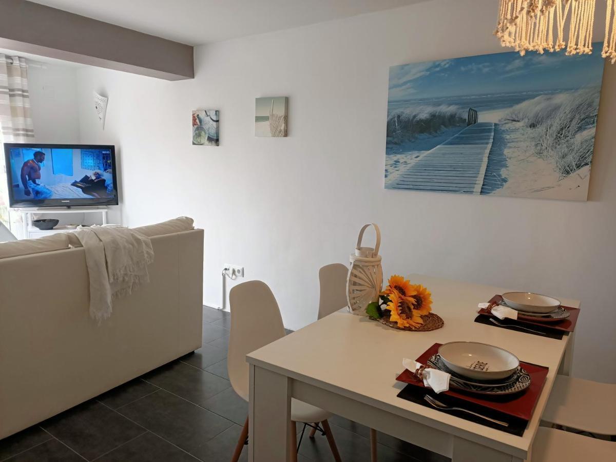 דירות אלתיאה Wonderful Seaviews Only Adults מראה חיצוני תמונה
